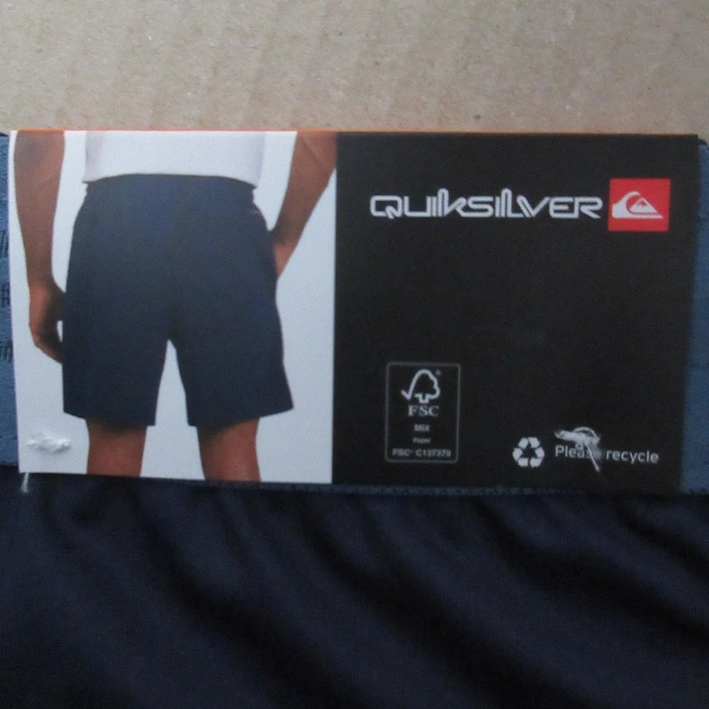 QUIKSILVER Amphibian Hybrid Shorts Mens Medium Navy Blue Pull On Swim Shorts NWT